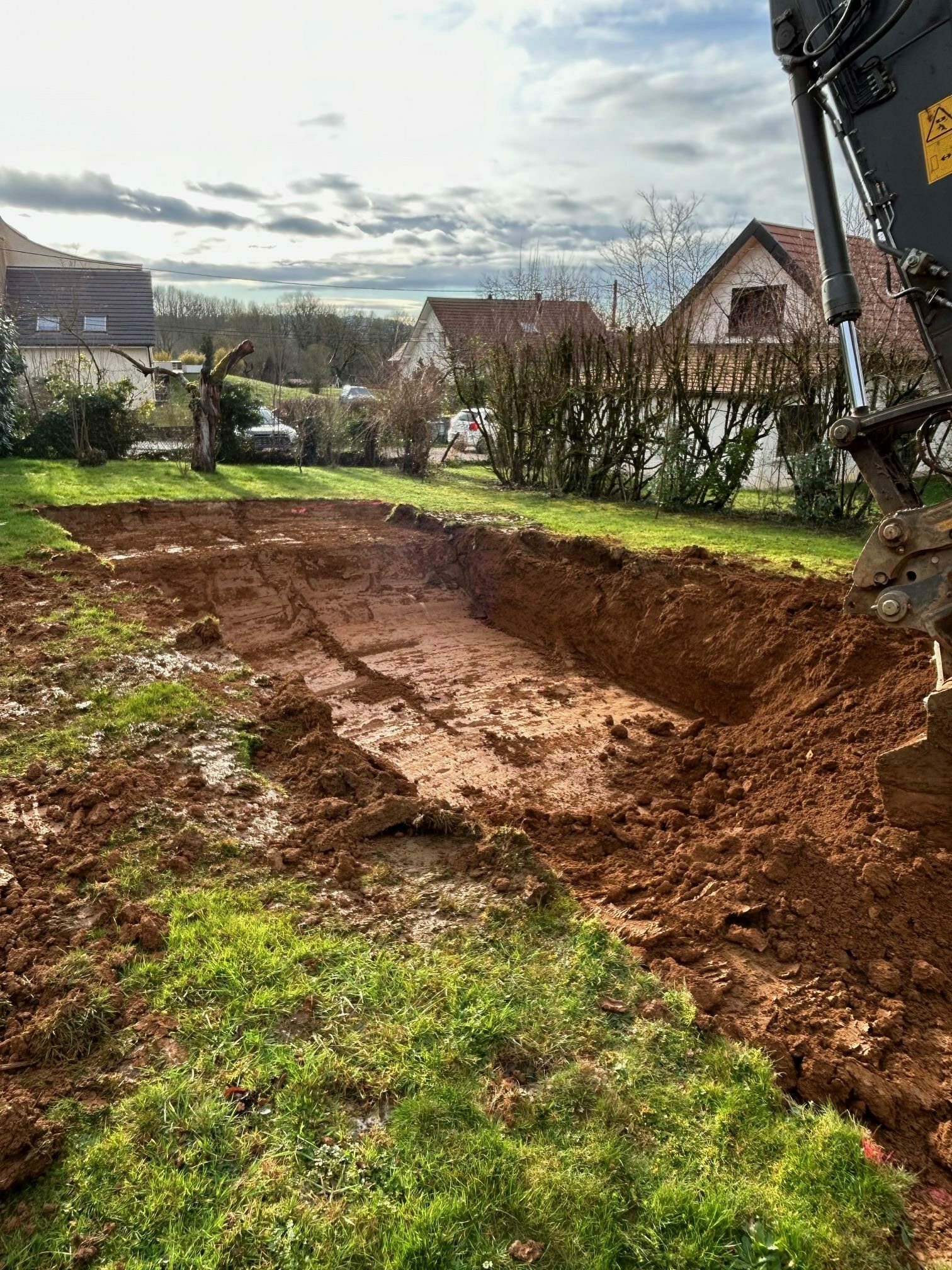 construire une piscine enterrée à Besançon